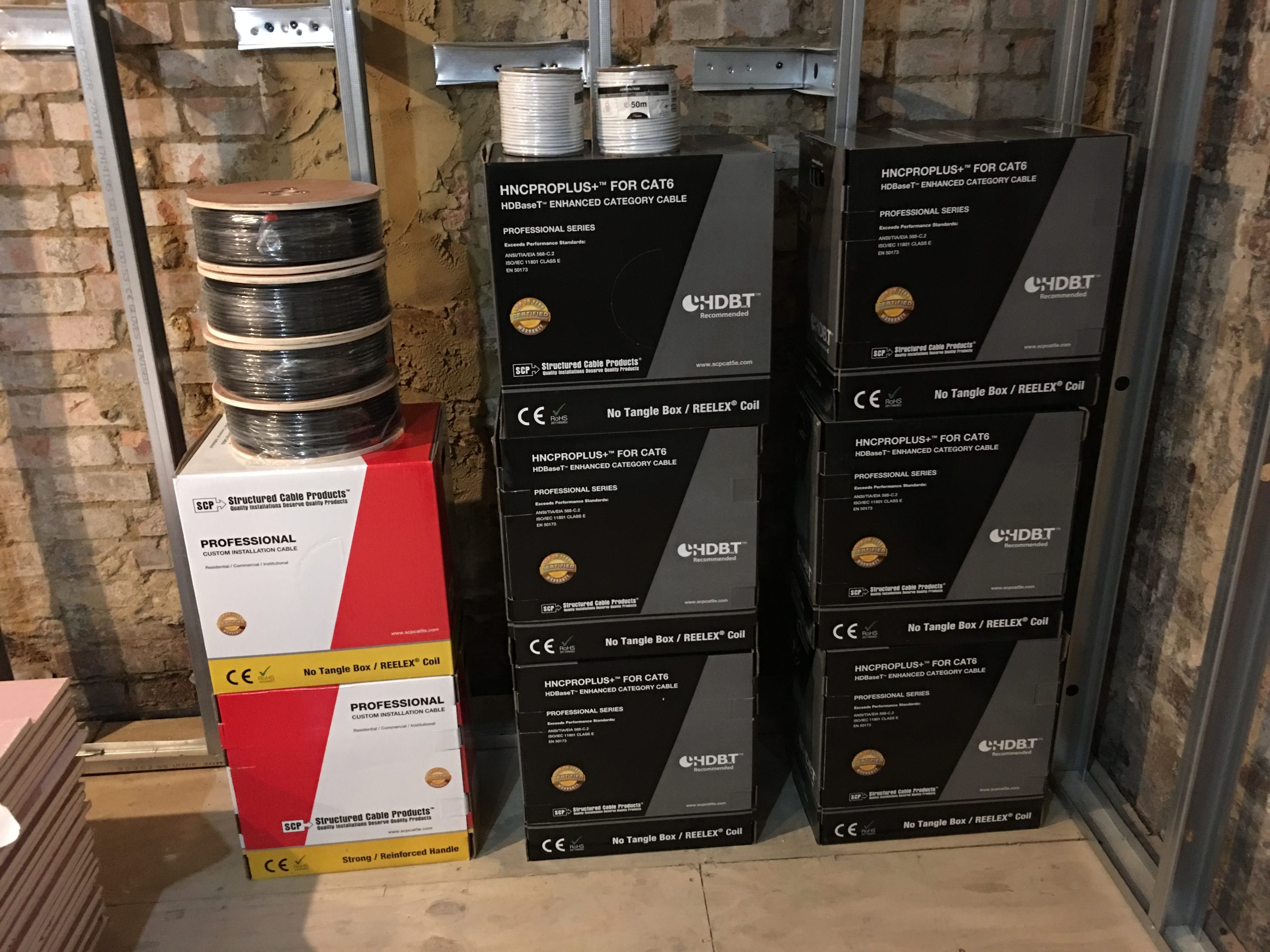 Dorset TV Installers TV Wall Mounting Colehill Network Wifi AV Equipment Supply